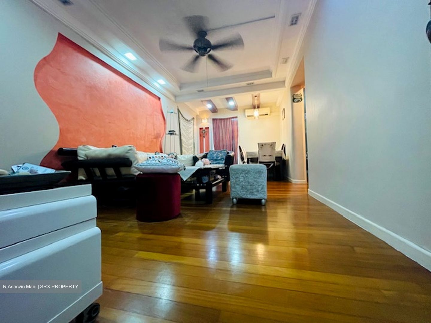 Hougang Avenue 8 thumbnail photo